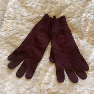 NWT lululemon revelation gloves. Size M/L deep wine burgundy.